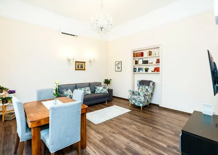 Apartment D8 Design & *