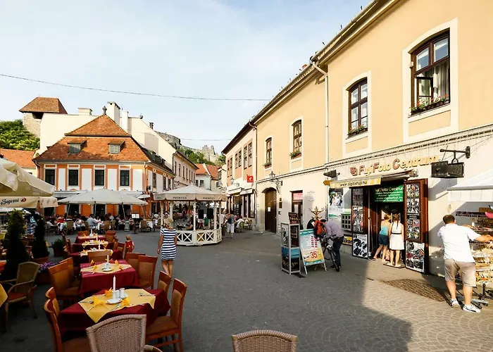 D8 Design & 埃格尔